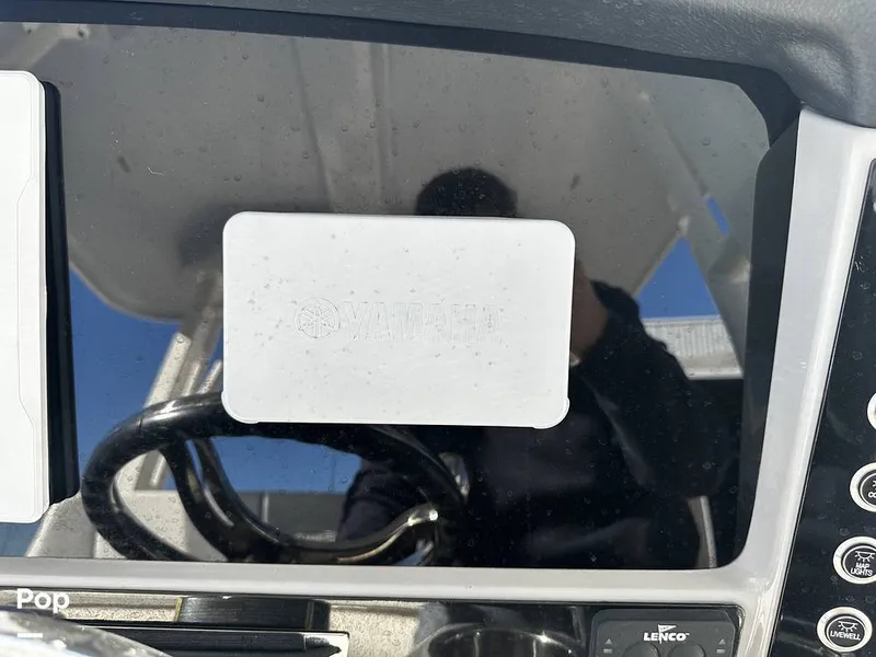 Slide: The Image of Robalo R272 2021 - 16082147