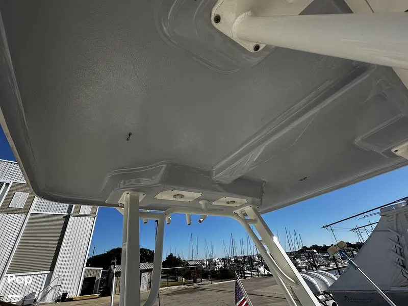 Slide: The Image of Robalo R272 2021 - 16082158