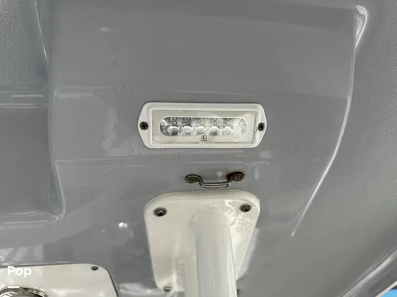 Slide: The Image of Robalo R272 2021 - 16082163