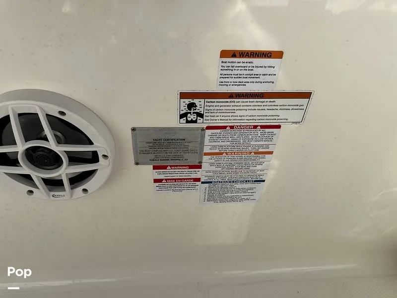 Slide: The Image of Robalo R272 2021 - 16082165