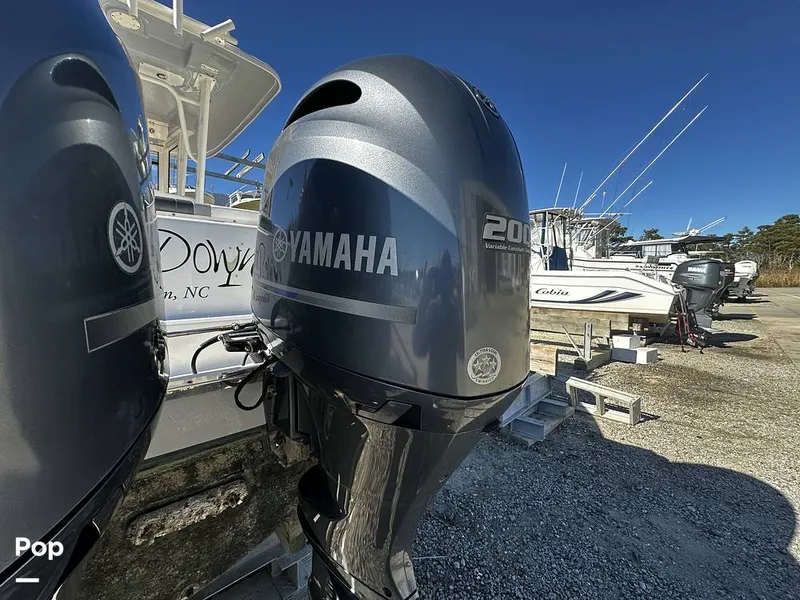 Slide: The Image of Robalo R272 2021 - 16081989