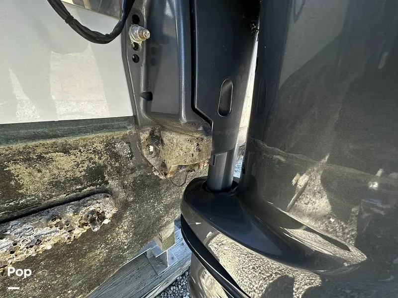 Slide: The Image of Robalo R272 2021 - 16081995