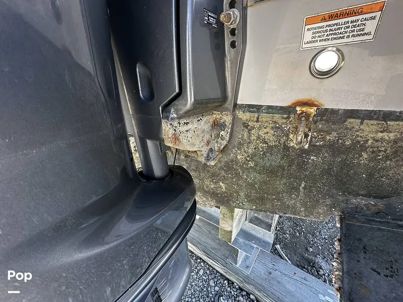 Slide: The Image of Robalo R272 2021 - 16081998