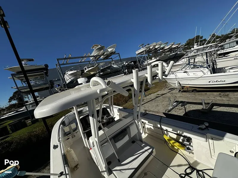 Slide: The Image of Robalo R272 2021 - 16082017