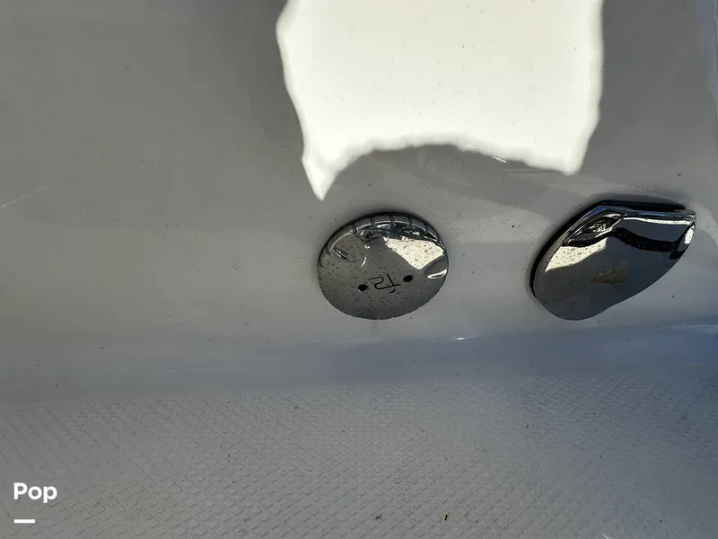 Slide: The Image of Robalo R272 2021 - 16082019