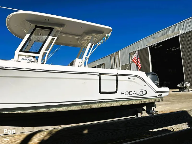 Slide: The Image of Robalo R272 2021 - 16081947