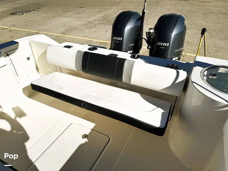 Slide: The Image of Robalo R272 2021 - 16081953