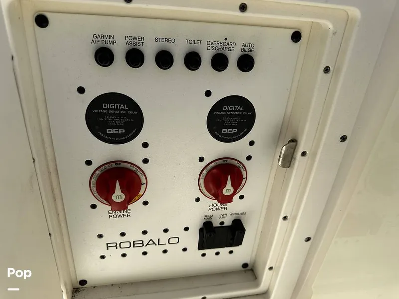 Slide: The Image of Robalo R272 2021 - 16082038