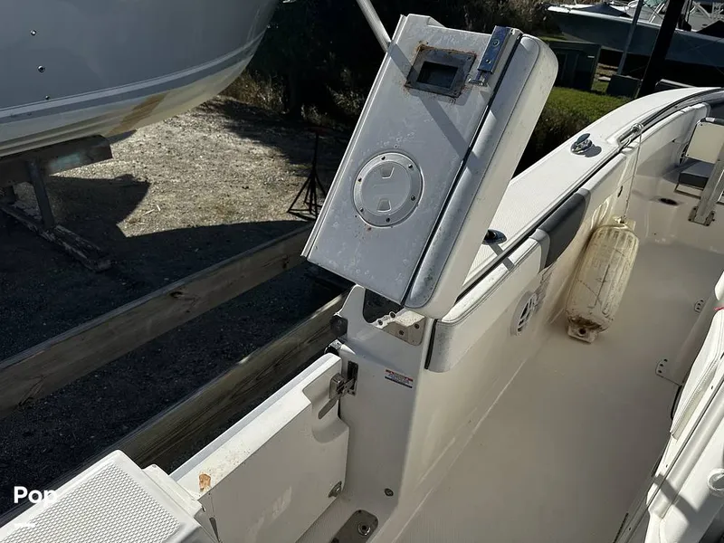 Slide: The Image of Robalo R272 2021 - 16082041