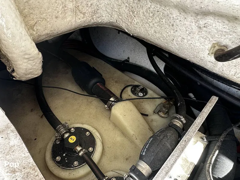 Slide: The Image of Robalo R272 2021 - 16082069