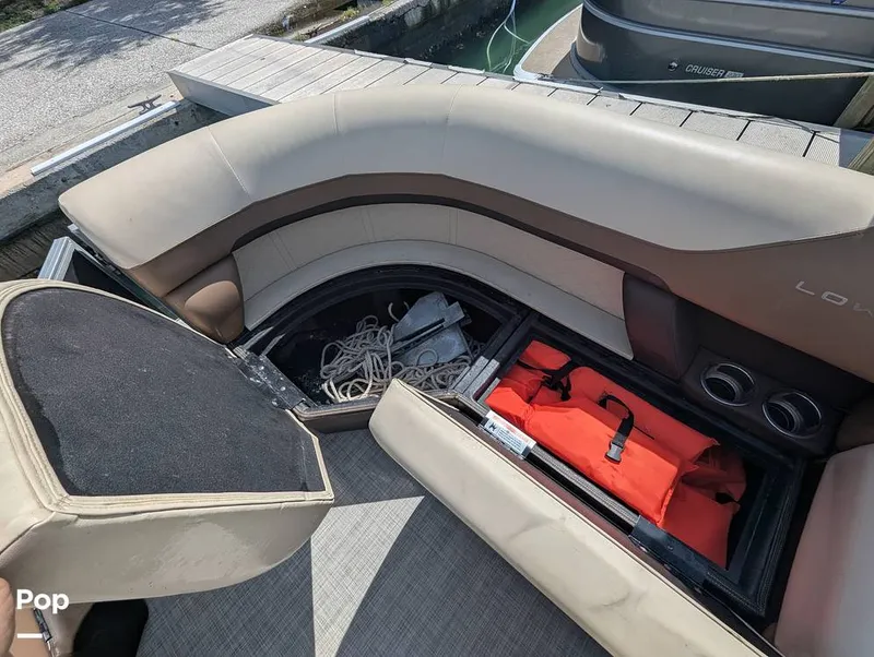 Slide: The Image of Lowe SS 230W 2024 - 15839845