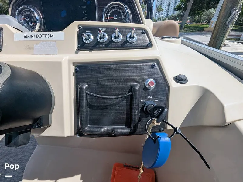 Slide: The Image of Lowe SS 230W 2024 - 15839727