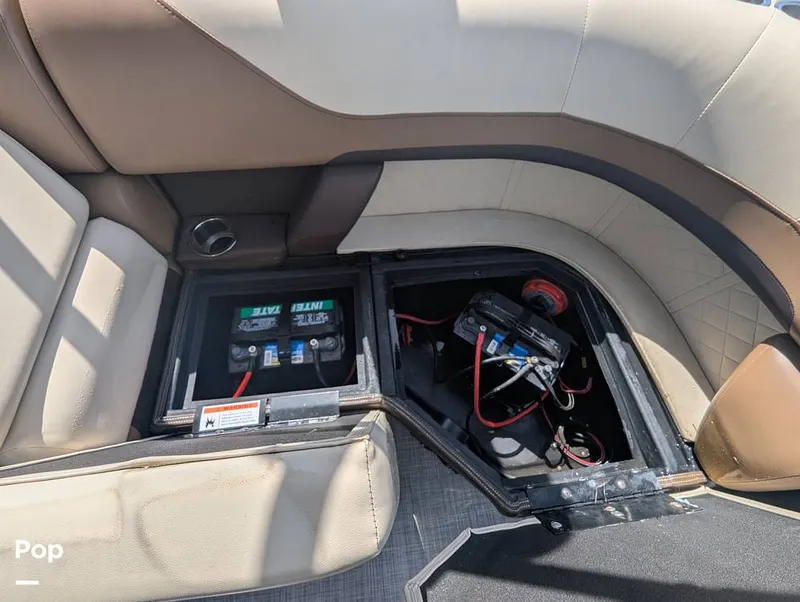 Slide: The Image of Lowe SS 230W 2024 - 15839827