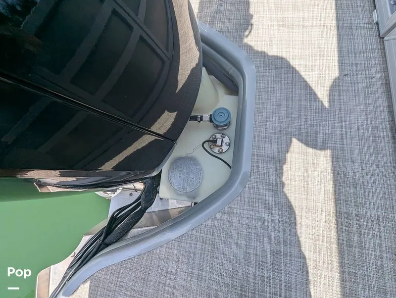 Slide: The Image of Lowe SS 230W 2024 - 15839834