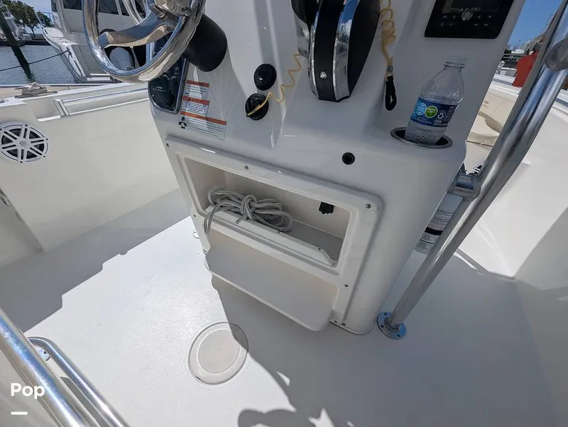 Slide: The Image of Cobia 220 CC 2023 - 15857509