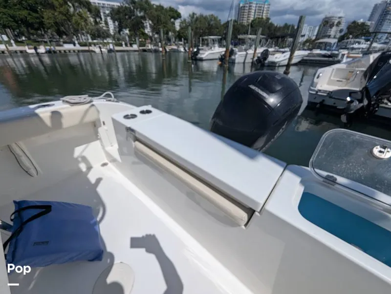 Slide: The Image of Cobia 220 CC 2023 - 15857524