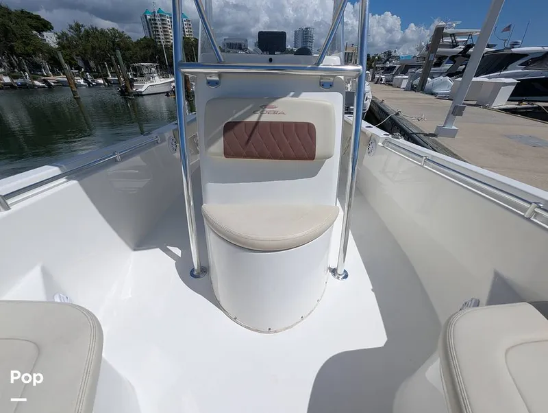 Slide: The Image of Cobia 220 CC 2023 - 15857539