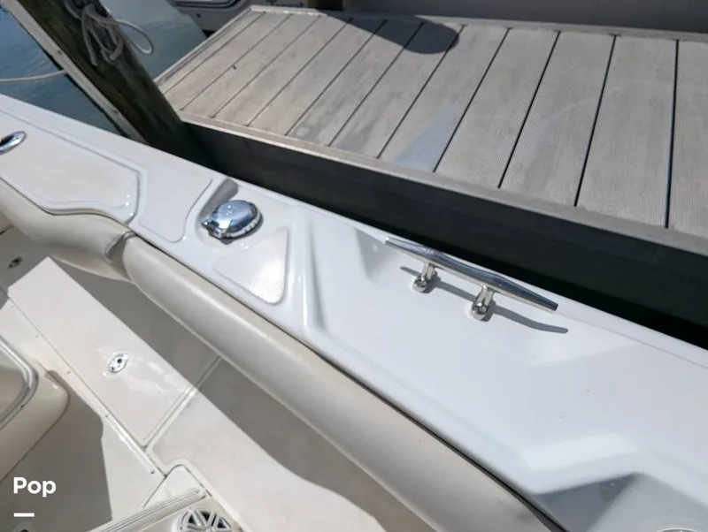 Slide: The Image of Boston Whaler 230 Outrage 2024 - 15846838