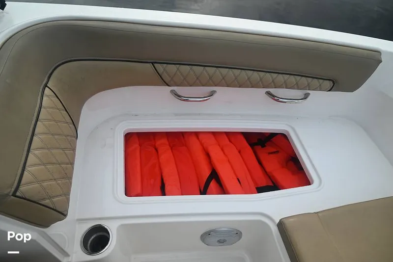 Slide: The Image of Bayliner DX2200 2024 - 15860545