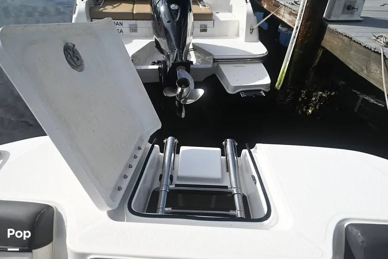 Slide: The Image of Bayliner DX2200 2022 - 15861194