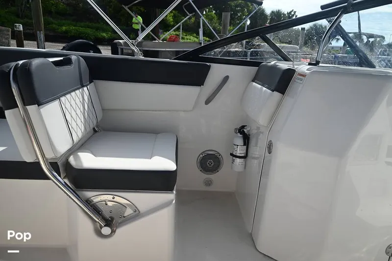 Slide: The Image of Bayliner DX2200 2022 - 15861217