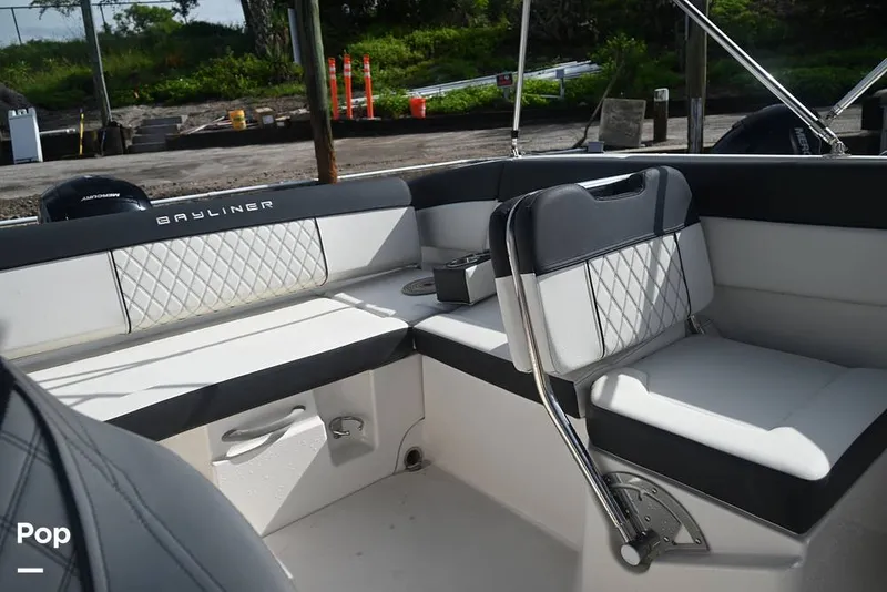 Slide: The Image of Bayliner DX2200 2022 - 15861216