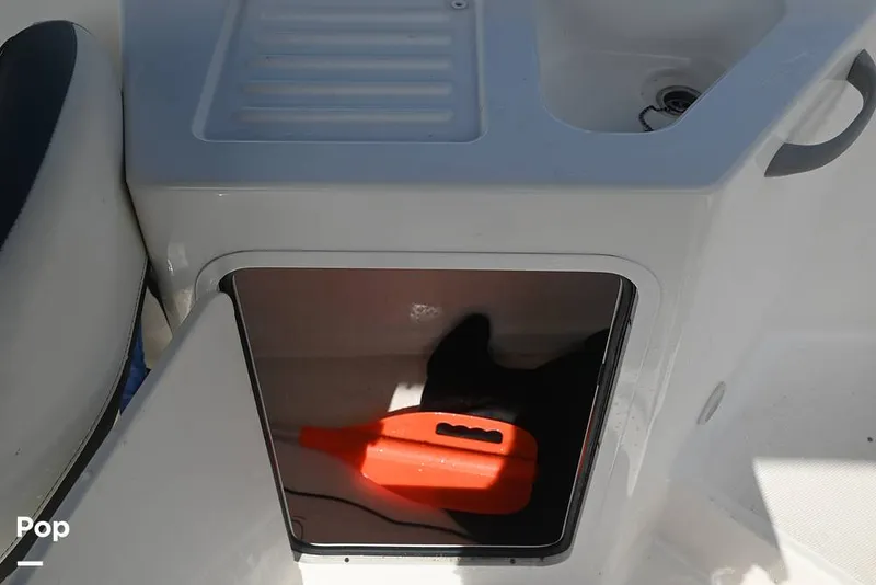 Slide: The Image of Bayliner DX2200 2022 - 15861219