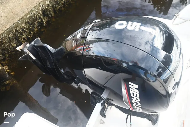 Slide: The Image of Bayliner DX2200 2022 - 15861175