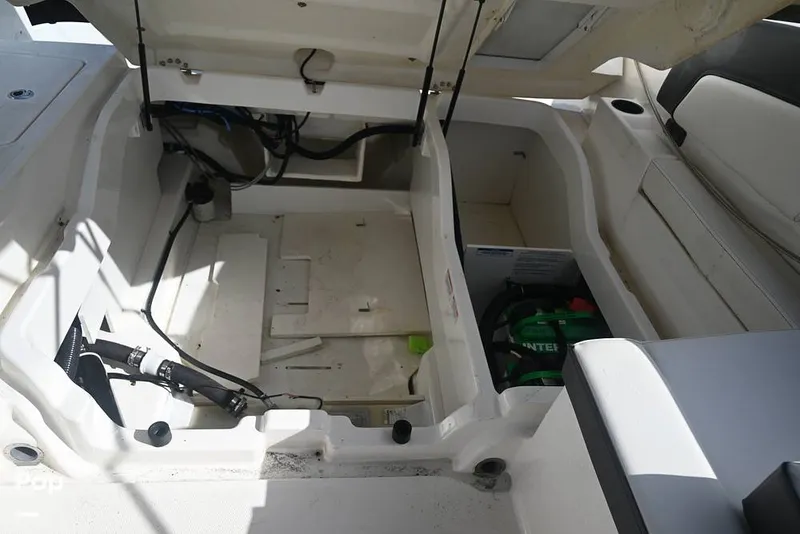 Slide: The Image of Bayliner DX2200 2022 - 15861224