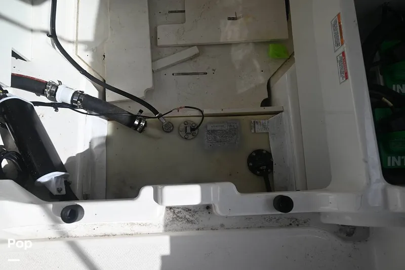 Slide: The Image of Bayliner DX2200 2022 - 15861226