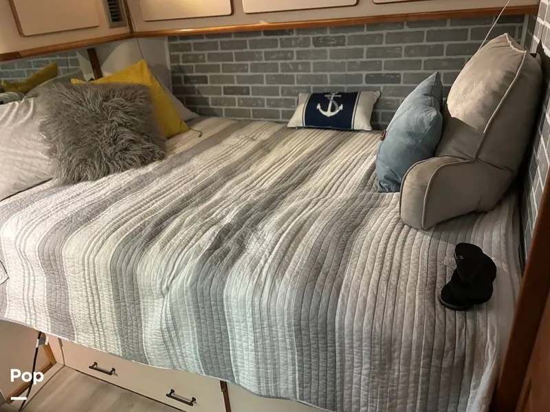 Slide: The Image of Sea Ray 380 Aft Cabin 1989 - 15828770