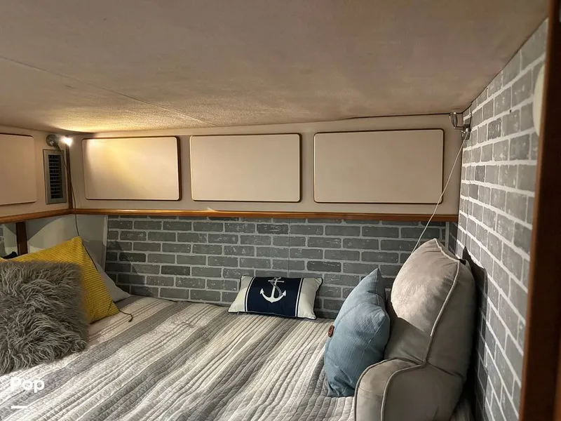 Slide: The Image of Sea Ray 380 Aft Cabin 1989 - 15828771