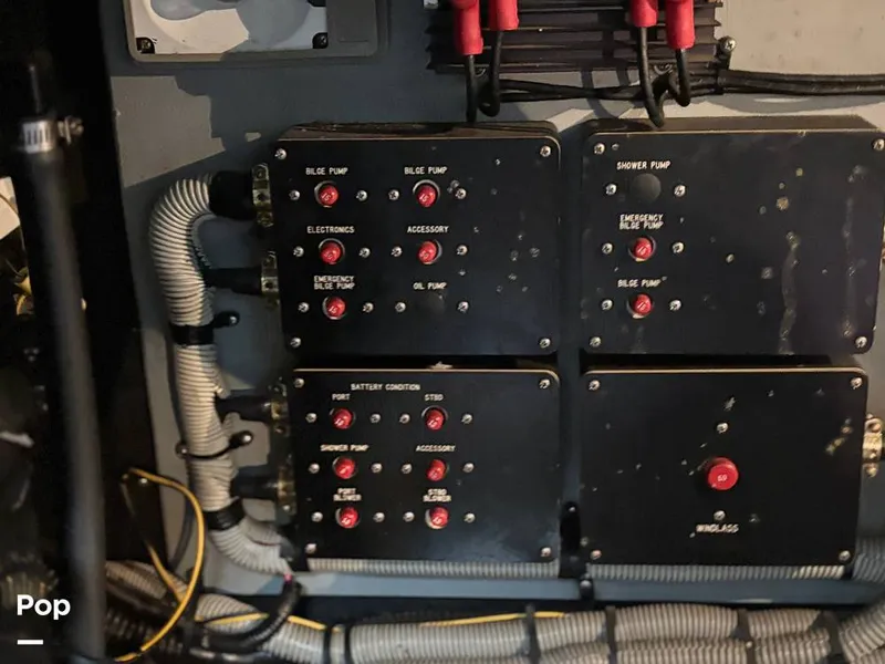 Slide: The Image of Sea Ray 380 Aft Cabin 1989 - 15828815