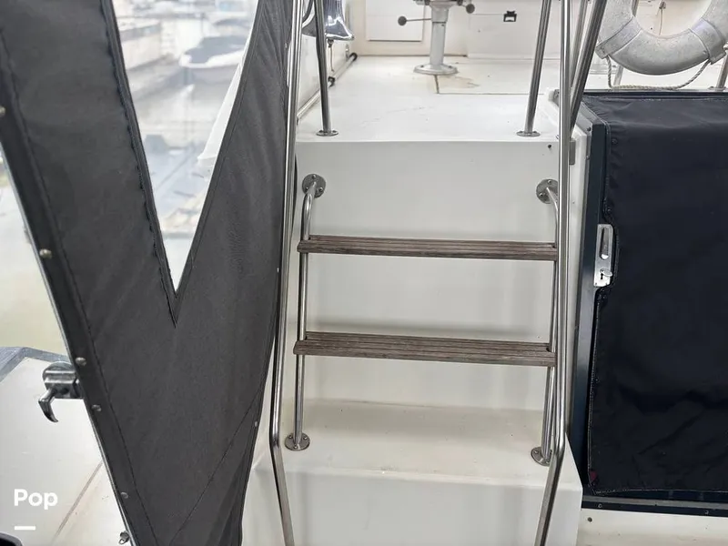 Slide: The Image of Sea Ray 380 Aft Cabin 1989 - 15828669