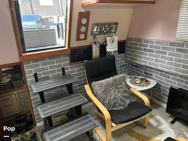 Slide: The Image of Sea Ray 380 Aft Cabin 1989 - 15828714