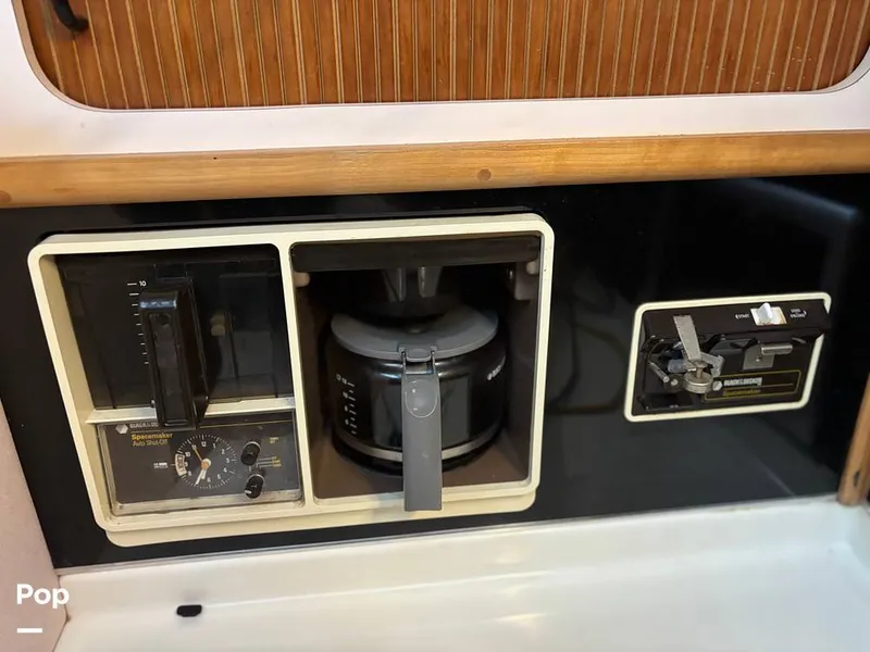 Slide: The Image of Sea Ray 380 Aft Cabin 1989 - 15828721