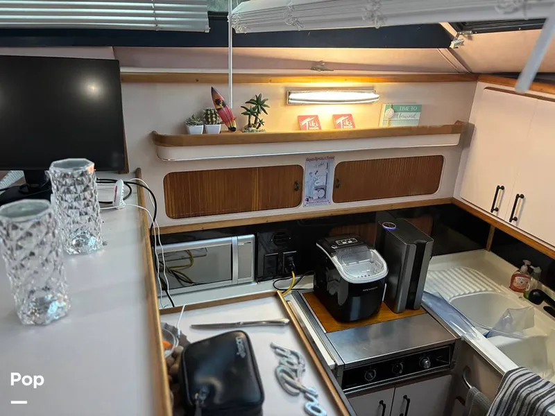 Slide: The Image of Sea Ray 380 Aft Cabin 1989 - 15828723