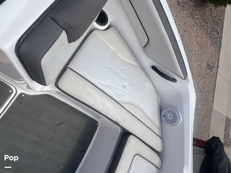 Slide: The Image of Bow Seating - 15855260