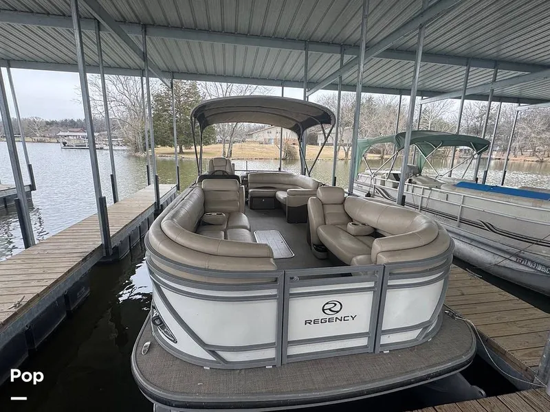 Slide: The Image of Regency 254 DL3 2016 - 16227745