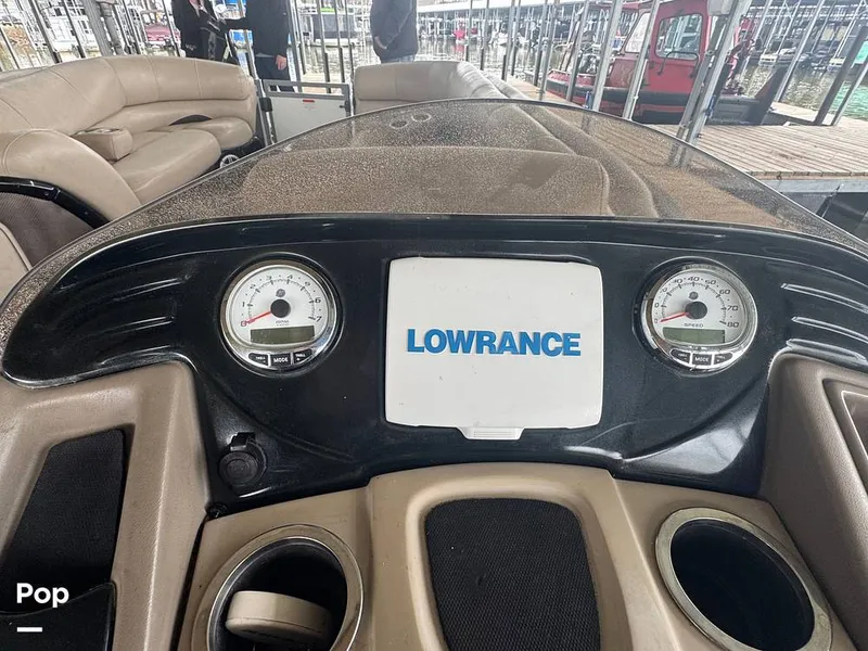 Slide: The Image of Regency 254 DL3 2016 - 16228302