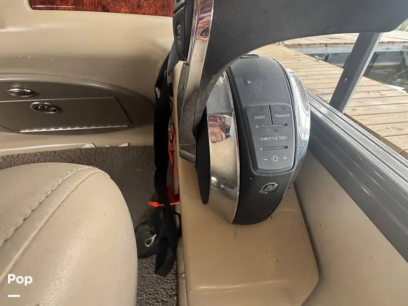 Slide: The Image of Regency 254 DL3 2016 - 16228305