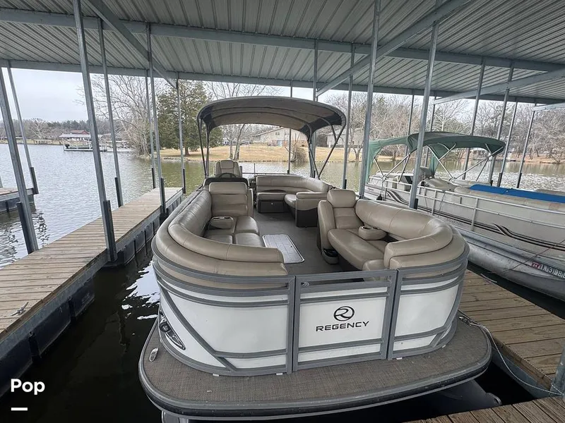 Slide: The Image of Regency 254 DL3 2016 - 16227746