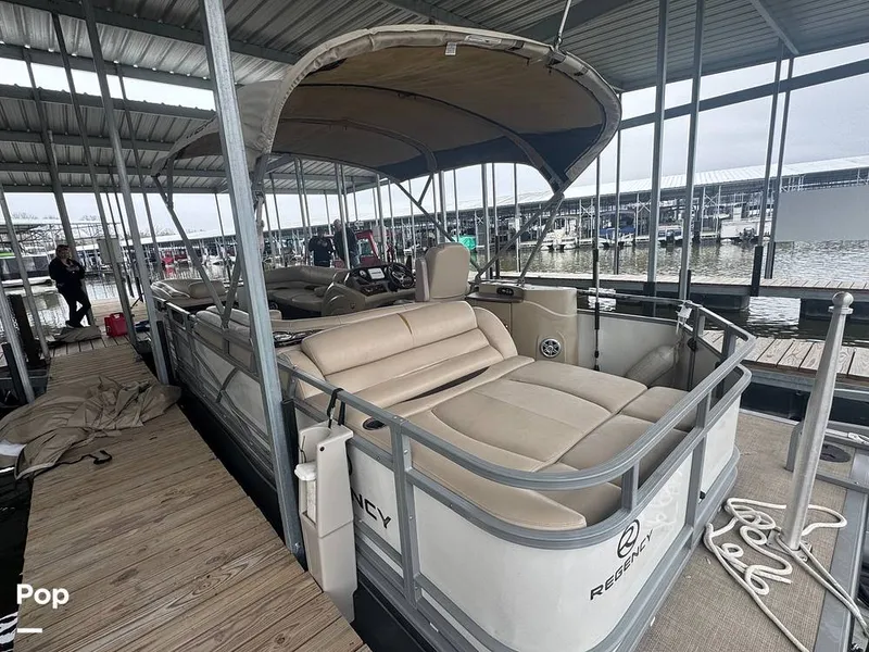 Slide: The Image of Regency 254 DL3 2016 - 16227771