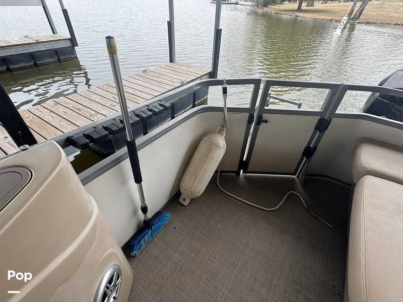 Slide: The Image of Regency 254 DL3 2016 - 16228278