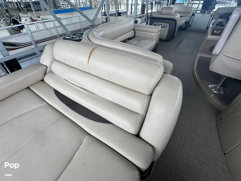 Slide: The Image of Regency 254 DL3 2016 - 16228280