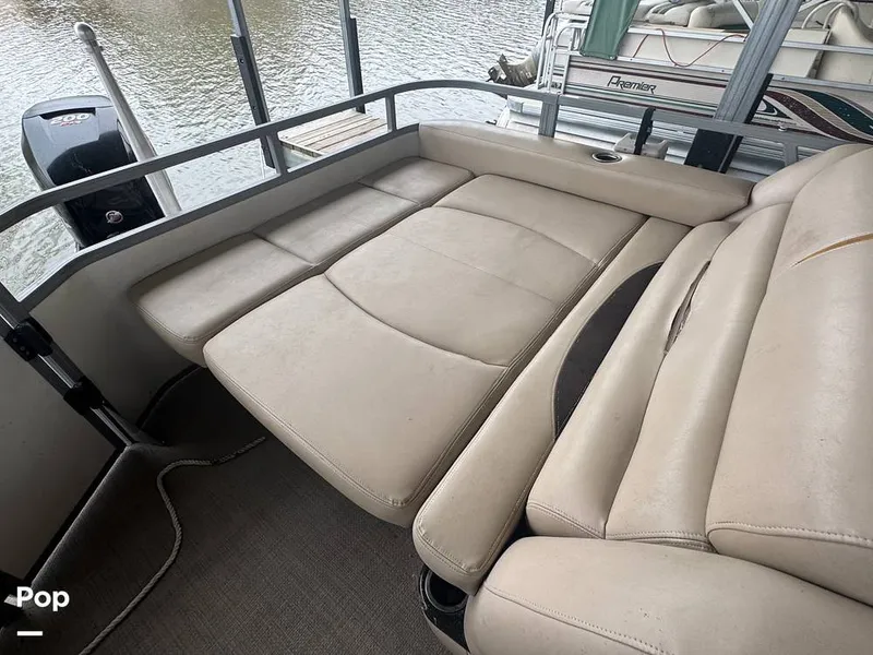 Slide: The Image of Regency 254 DL3 2016 - 16228282