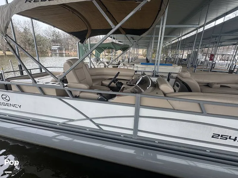 Slide: The Image of Regency 254 dl3 2017 - 16227756