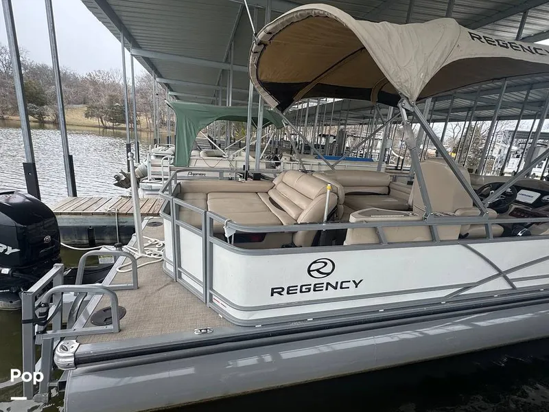 Slide: The Image of Regency 254 dl3 2017 - 16227763