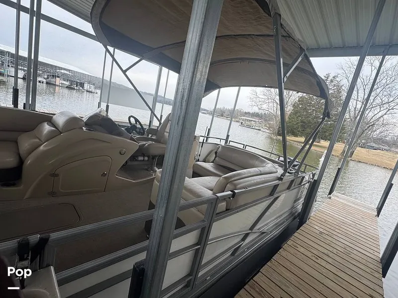 Slide: The Image of Regency 254 dl3 2017 - 16227769