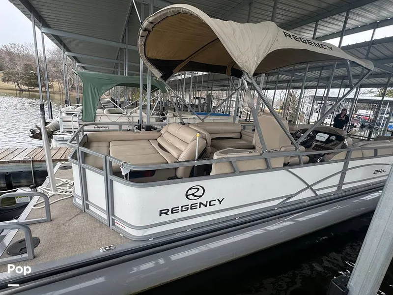 Slide: The Image of Regency 254 dl3 2017 - 16227764